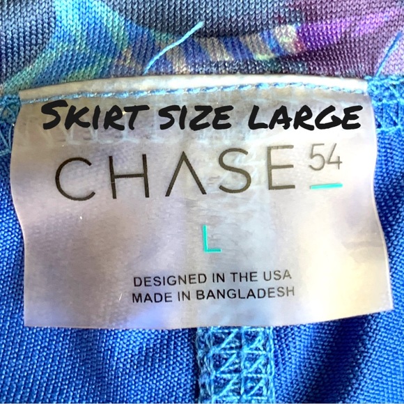 CHASE 54 MATCHING GOLF SET. PULLOVER & SKORT. WOMEN’S TOP SIZE M, SKORT SIZE L - Picture 11 of 13